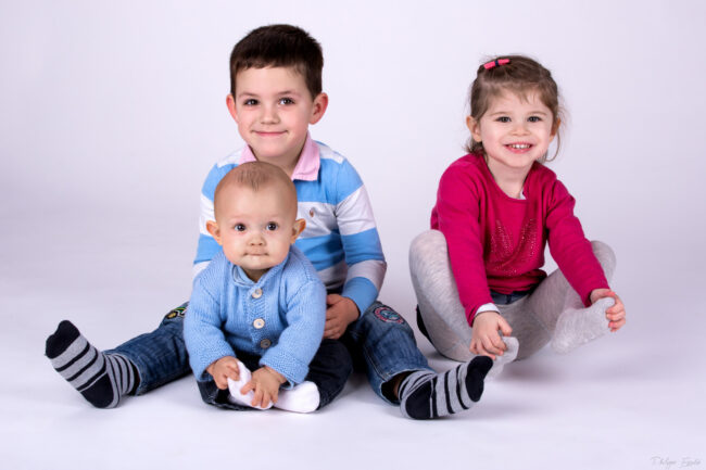Séance famille/enfants réalisée au studio de carcassonne 2 949A9011 a1 site 1700x75