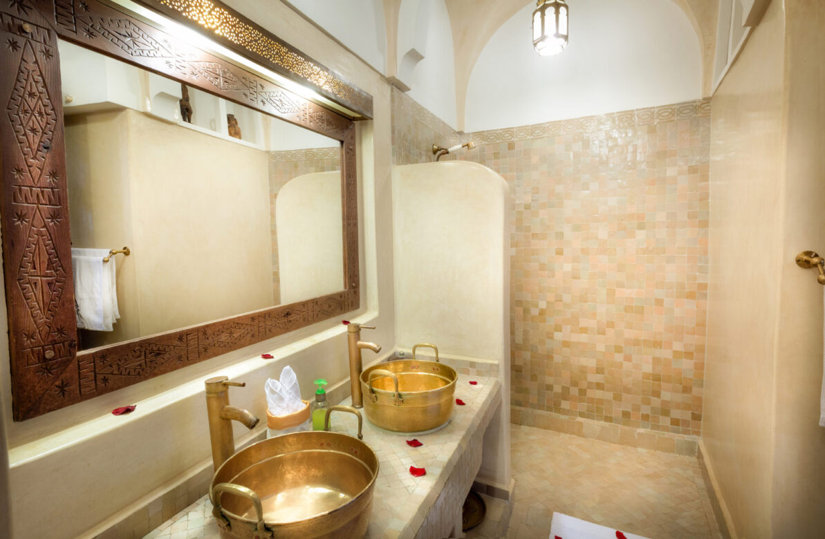 riad charme orient salle de bain galerie
