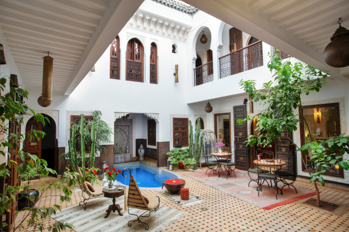 riad marrakech orient patio jour galerie