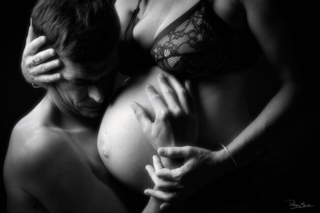 homme-femme-enceinte Photographe Carcassonne grossesse