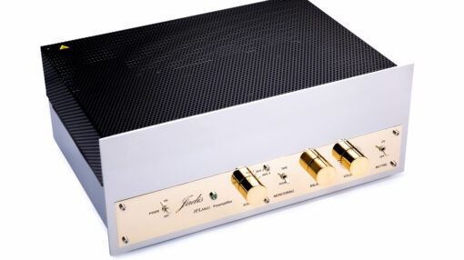 Amplificateur stéréo de marque jadis blanc et doré avec des finitions dorées, alliant élégance et performance audio.